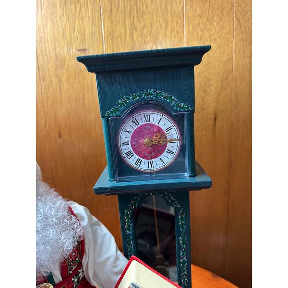 Holiday Creations 1994 - Anamatronic Santa Reading "The Night Before Christmas" - Picture 6 of 10